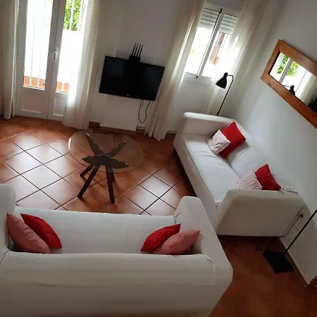 Casa De Abajo Holiday home Prado Del Rey